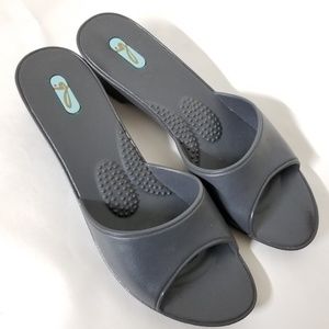 OKAb Gray Madison Sandals Slippers